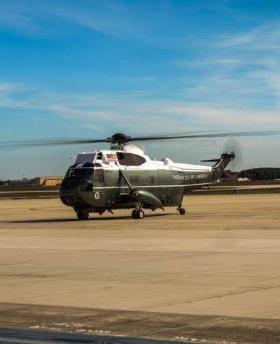 VH-60N White Hawk